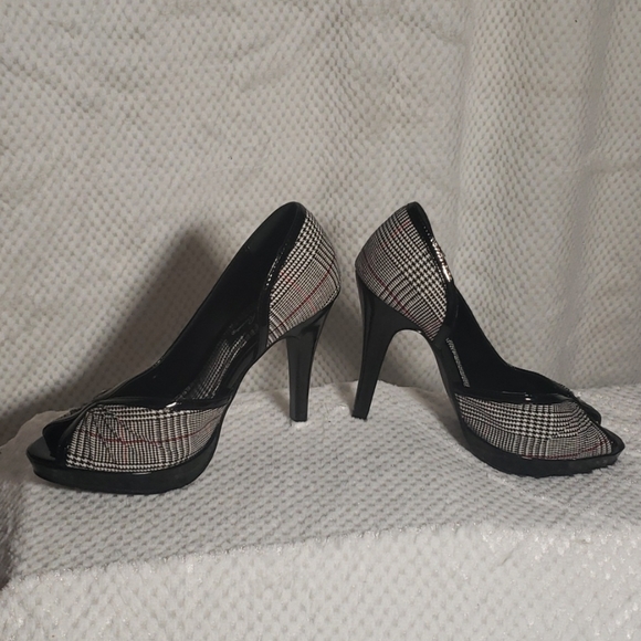 Charlotte Russe Pezzi Heels - Picture 3 of 7